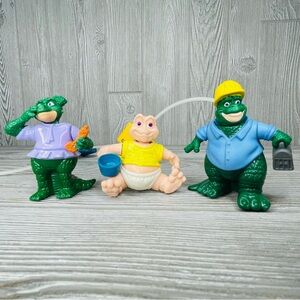 Vtg 1990's Disney Dinosaurs Earl Sinclair Charlene & baby Action Figure moving